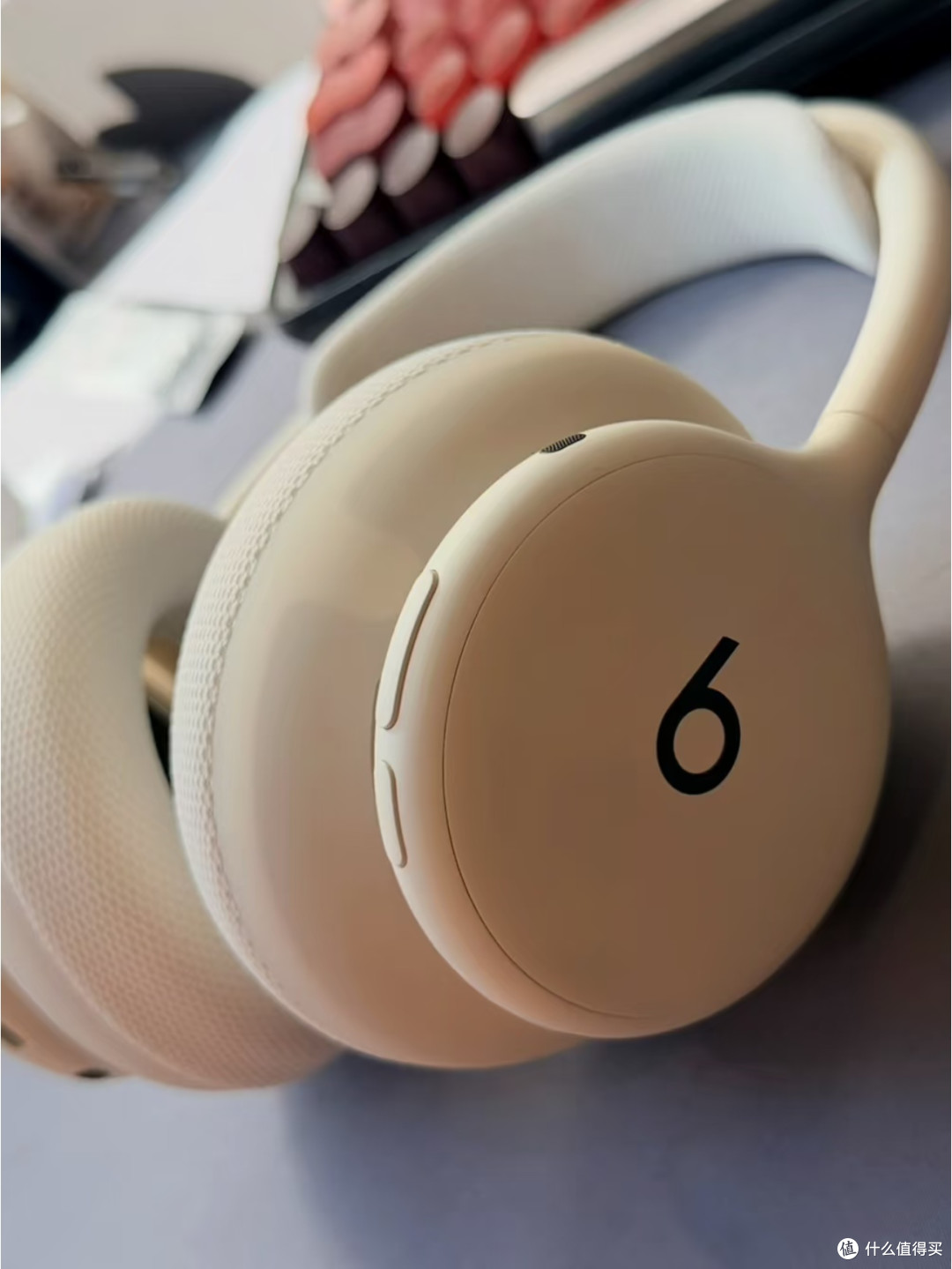 Beats Studio Pro奶白色｜好看又好戴的头戴降噪耳机