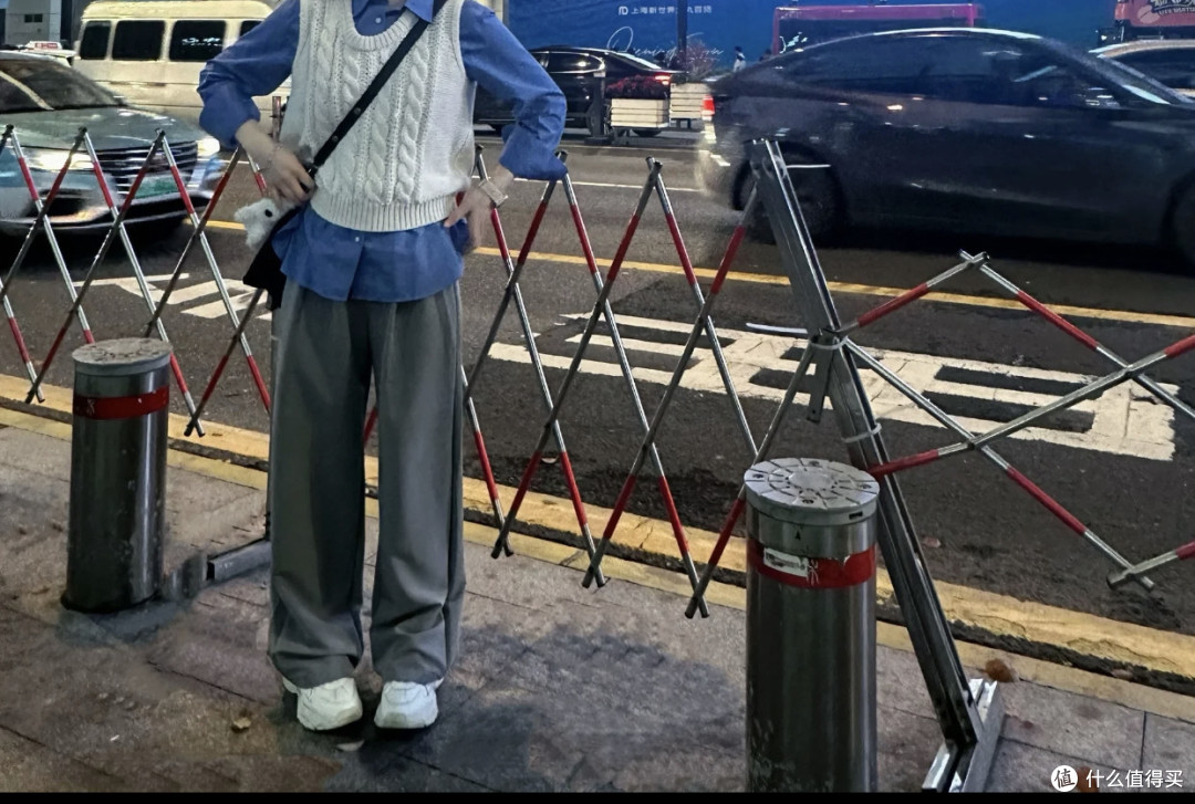 深圳早秋通勤穿搭指南