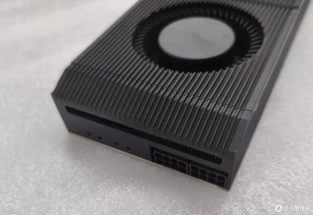 当年11999的旗舰卡,闲鱼还要6000,3090的24GB显存到底值不值?