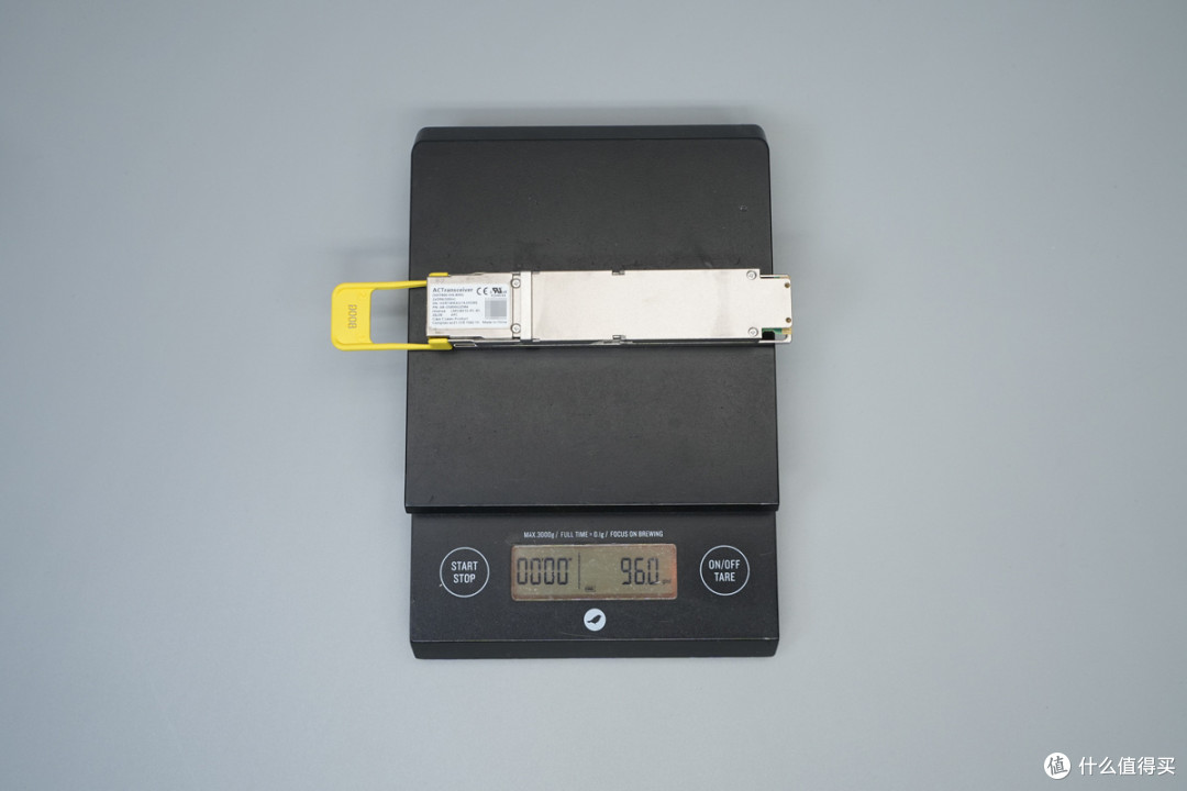 海信集成光引擎加持,ACTransceiver 800G光模拆解