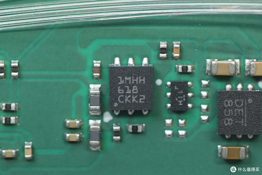 海信集成光引擎加持,ACTransceiver 800G光模拆解