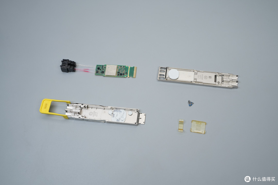 海信集成光引擎加持,ACTransceiver 800G光模拆解