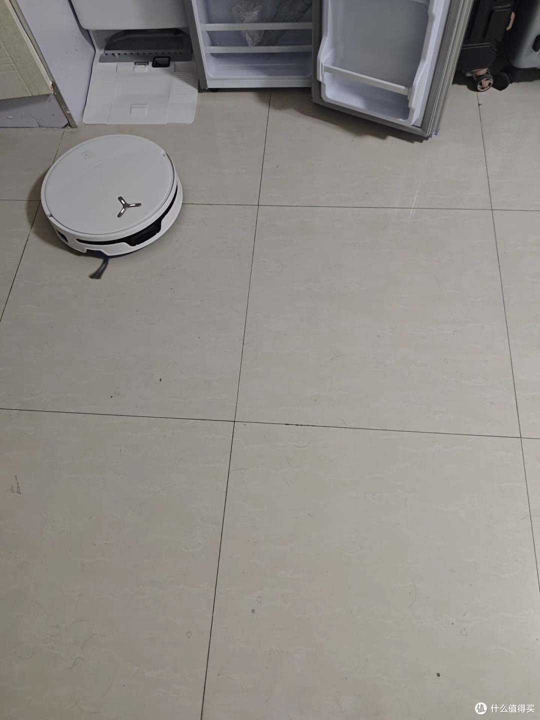 科沃斯T90SPRO扫地机器人,滚筒扫拖全自动,国民清洁实力之选