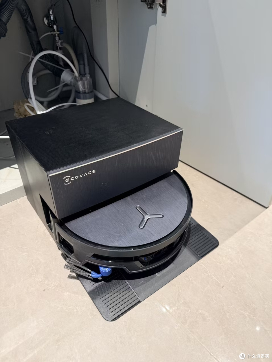 科沃斯X12S PRO的“洁癖级”体验,藏在基站和滚筒的夹缝里