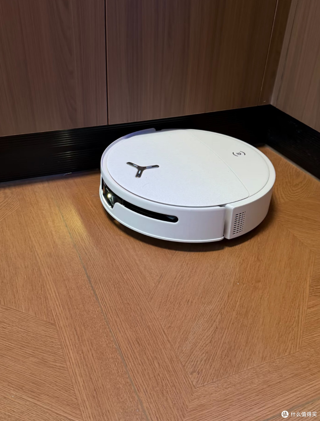 养宠家庭的福音，科沃斯T90S PRO让我实现了光脚自由