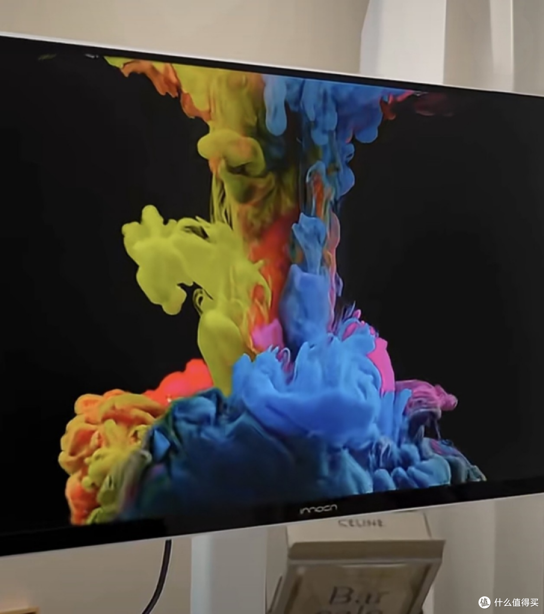 799 元的显示器,凭什么让 Mac 用户多看一眼?