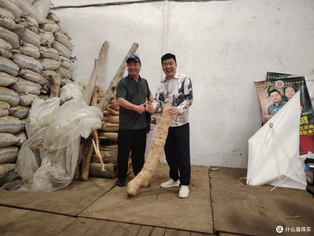 印尼梅州商会与印尼广东总商会签署战略合作协议