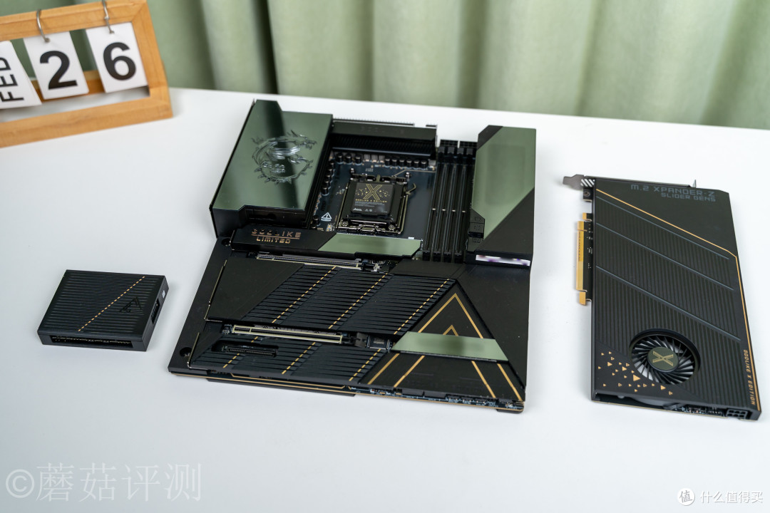 AM5的终极形态?微星MEG X870E GODLIKE X EDITION超神十周年主板