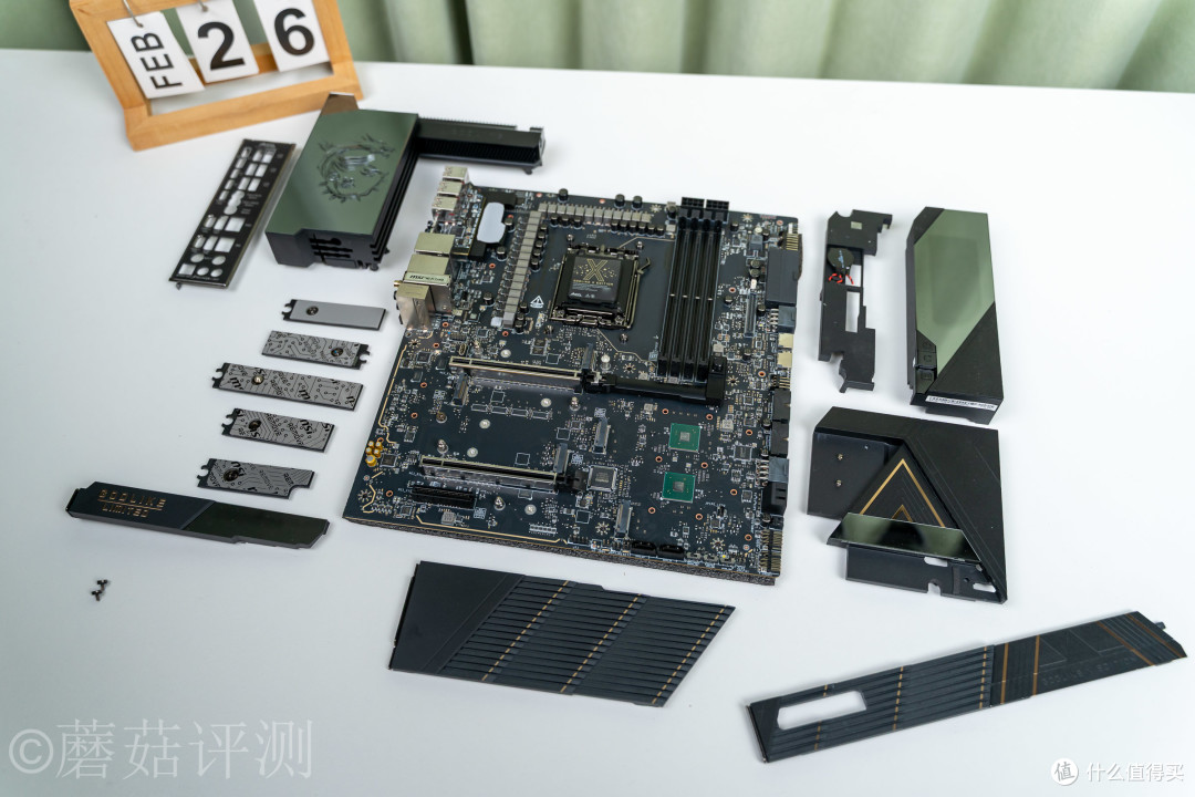 AM5的终极形态?微星MEG X870E GODLIKE X EDITION超神十周年主板