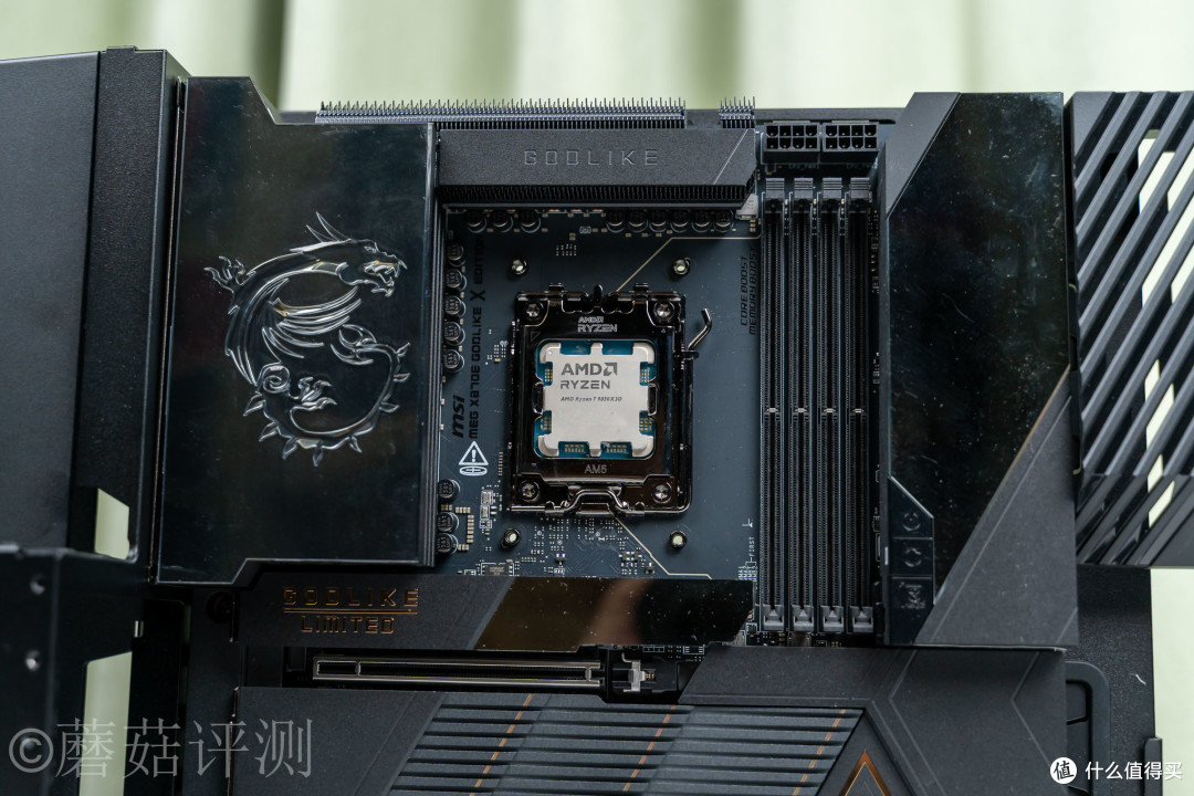 AM5的终极形态?微星MEG X870E GODLIKE X EDITION超神十周年主板