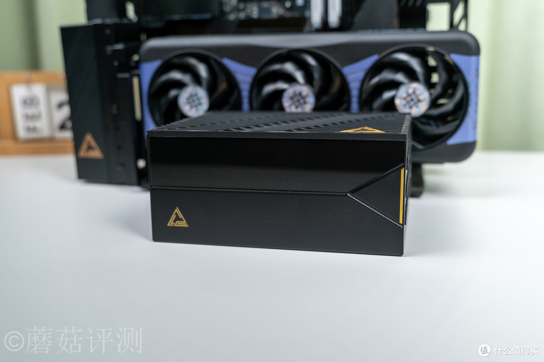AM5的终极形态?微星MEG X870E GODLIKE X EDITION超神十周年主板