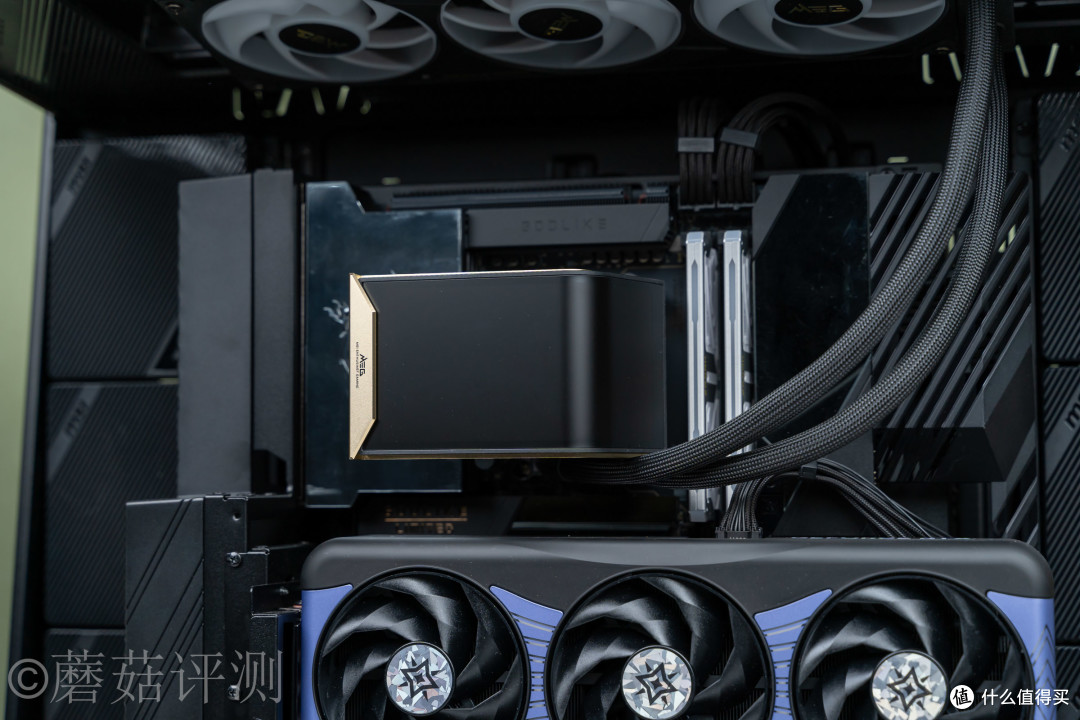 AM5的终极形态?微星MEG X870E GODLIKE X EDITION超神十周年主板
