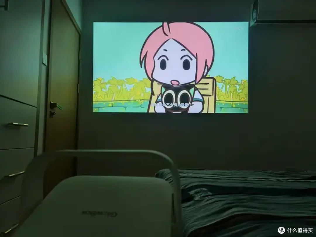 GlowBox小光盒R1投影仪实测,让房间秒变私人影院,小户型居家好物