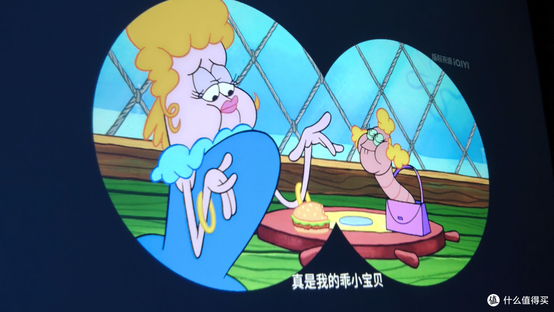 拒绝噱头，租房宿舍都好用，小光盒R1投影仪实测