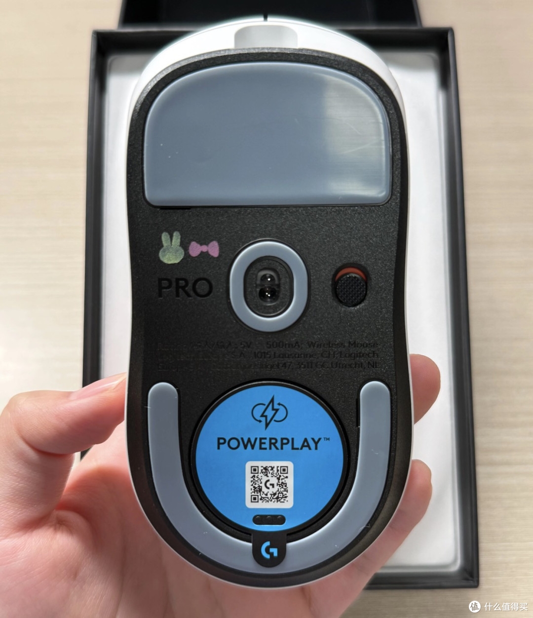 罗技 Pebble 2 静音蓝牙鼠标:租房书桌上的"不扰民神器"