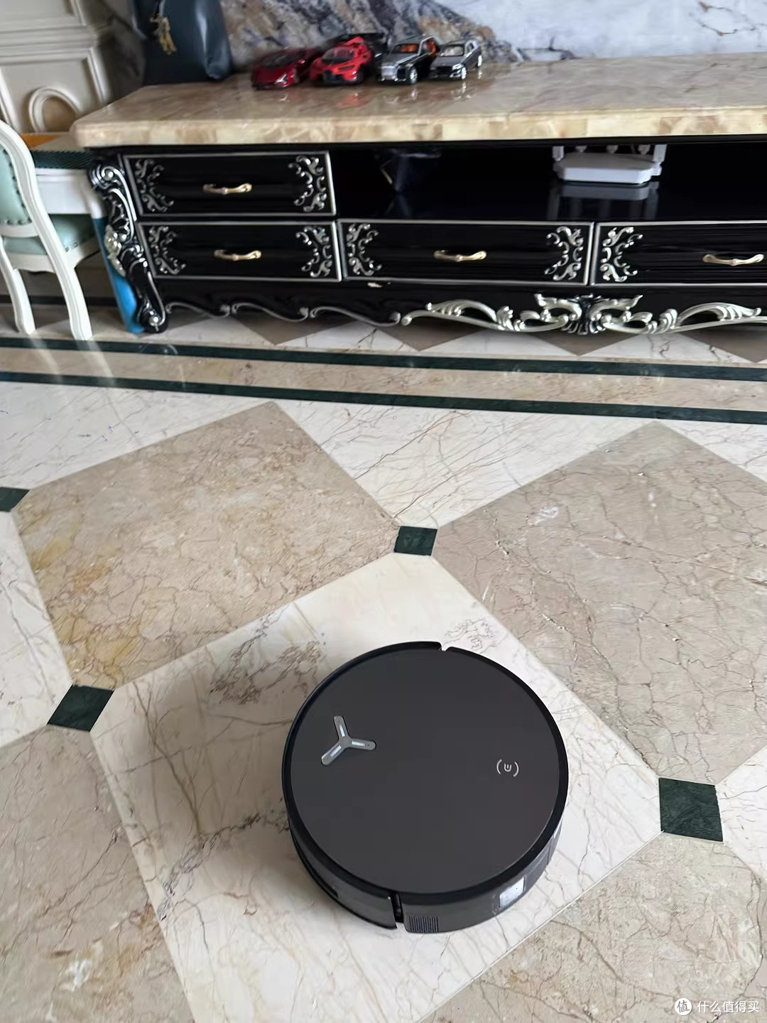 科沃斯X12S PRO：把地板交给它，我终于敢光脚了
