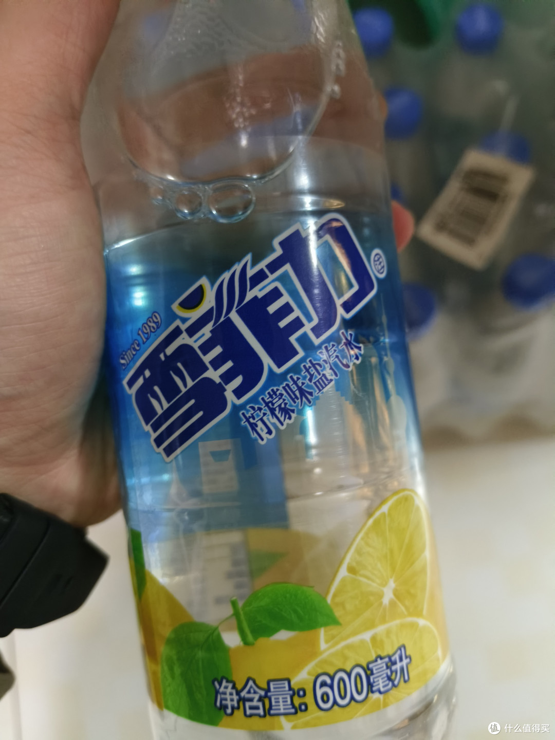 雪菲力柠檬盐汽水饮用体验