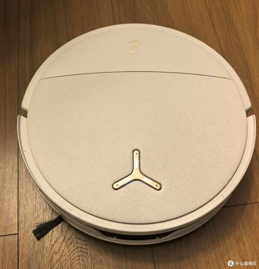科沃斯T90S PRO滚筒活水拖地,告别水渍与手洗烦恼