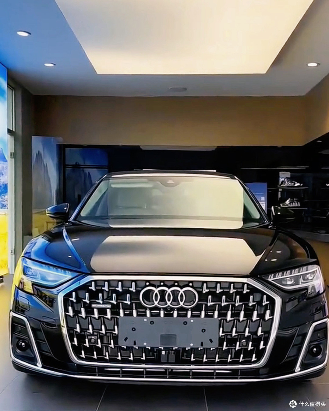 探店2026款奥迪A8L 45 TFSI:65万买台四缸行政车,到底冤不冤?