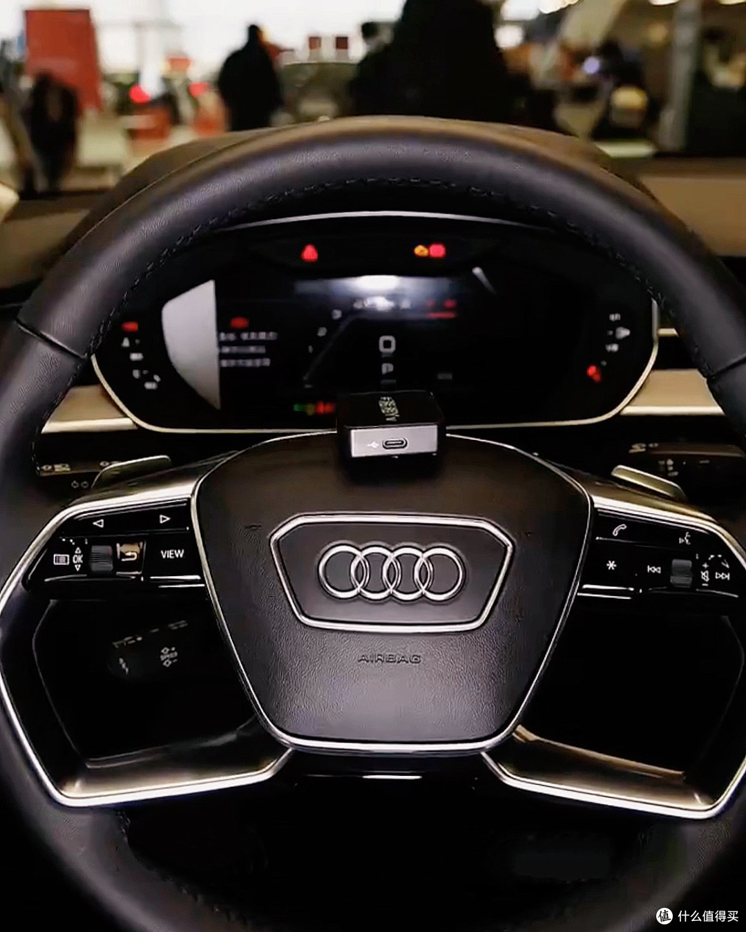 探店2026款奥迪A8L 45 TFSI:65万买台四缸行政车,到底冤不冤?