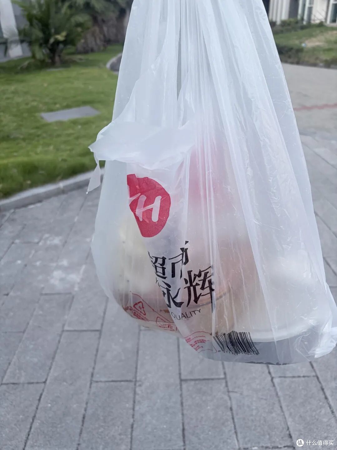 塑料袋,也有“邪修”用法?果然,没有一个袋子是白攒的!
