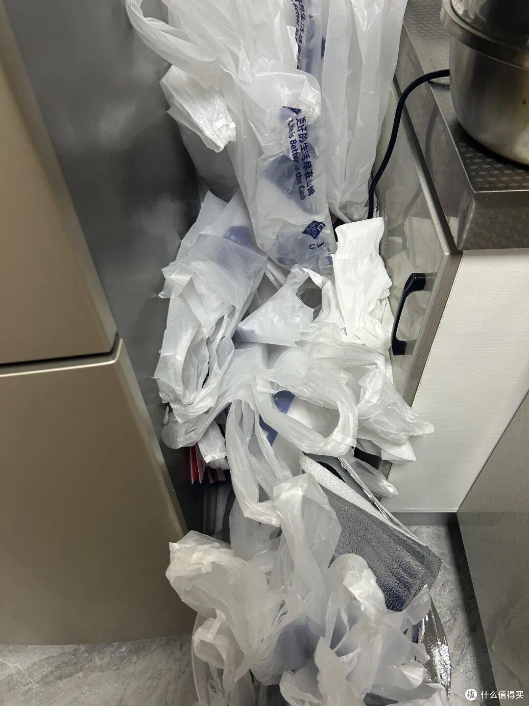 塑料袋,也有“邪修”用法?果然,没有一个袋子是白攒的!
