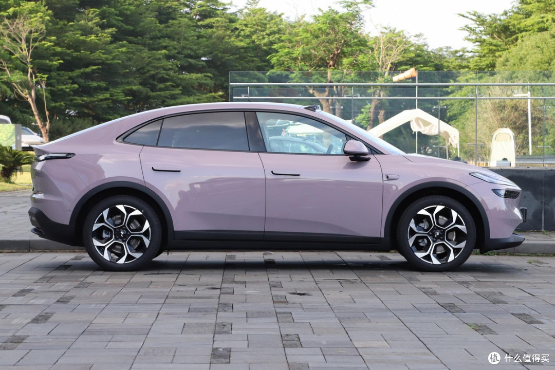 租电只要13.58万起,乐道L60比特斯拉Model Y更适合年轻人