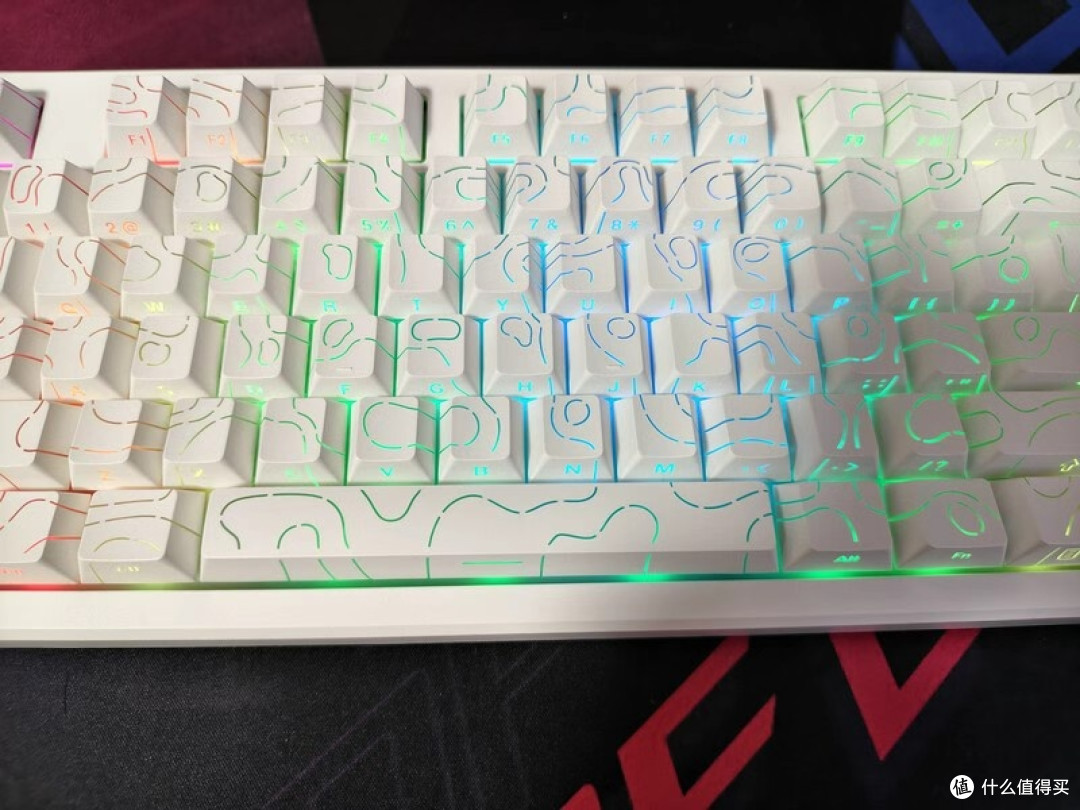拒绝撞款!等高线键盘太绝了