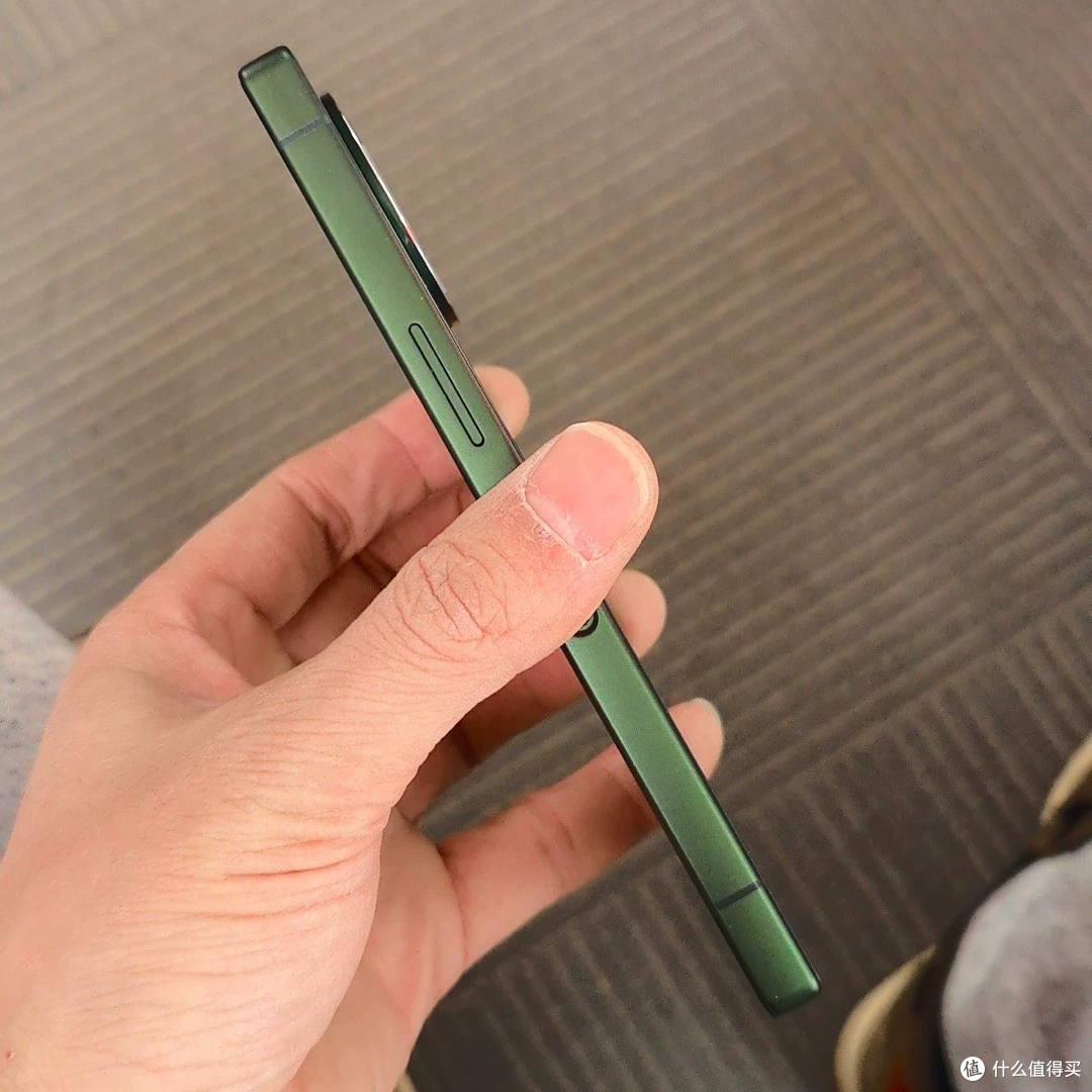 1799元夏普R9是S24Ultra迷你?京东同款4499元
