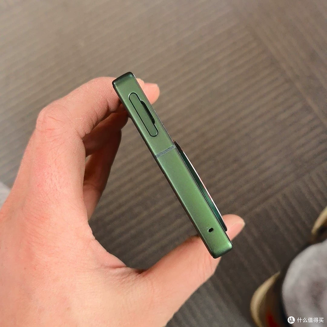1799元夏普R9是S24Ultra迷你?京东同款4499元