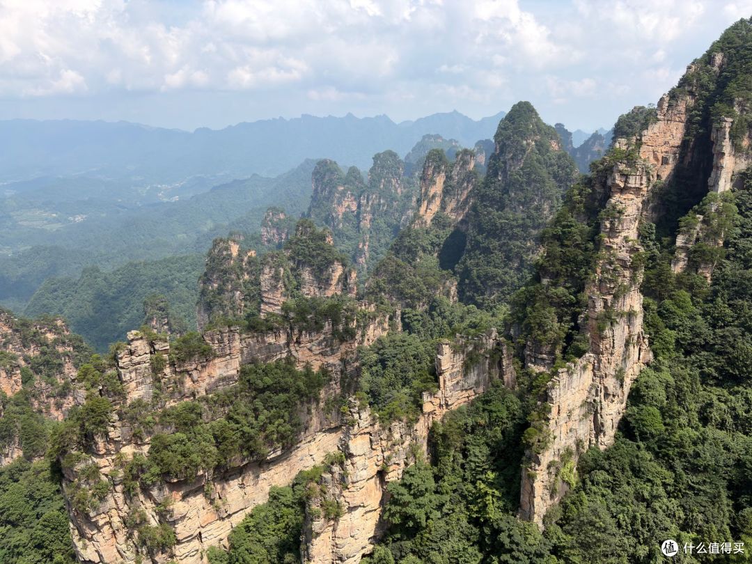 张家界武陵源—天门山:一块5A牌子,两座互不相干的山