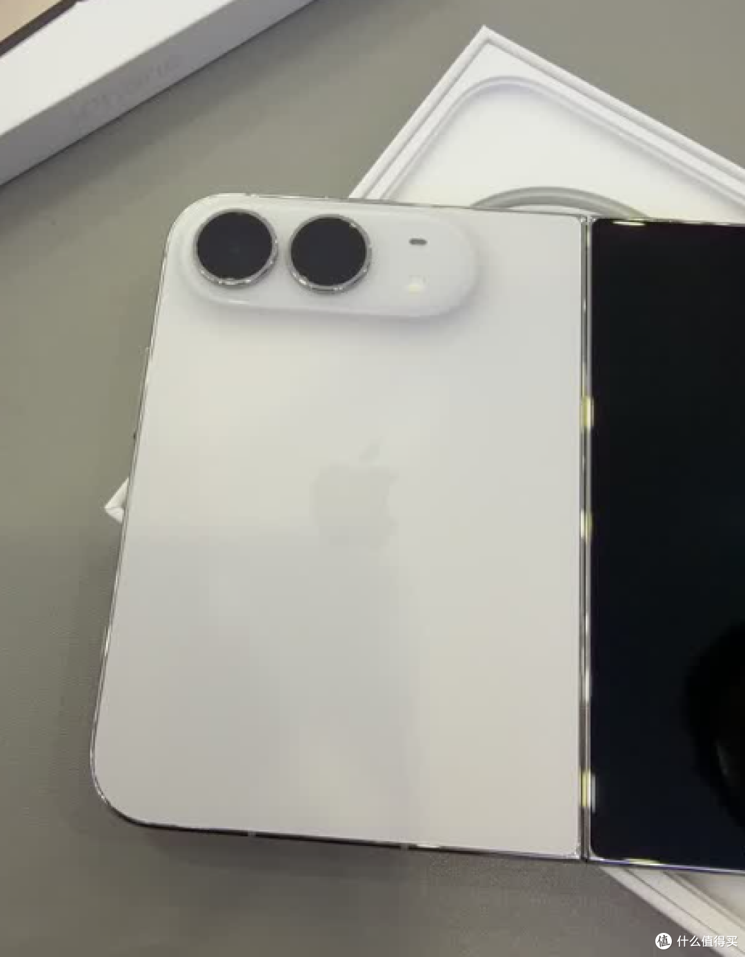 iPhoneDuo套装20998元,那4999元买回了什么