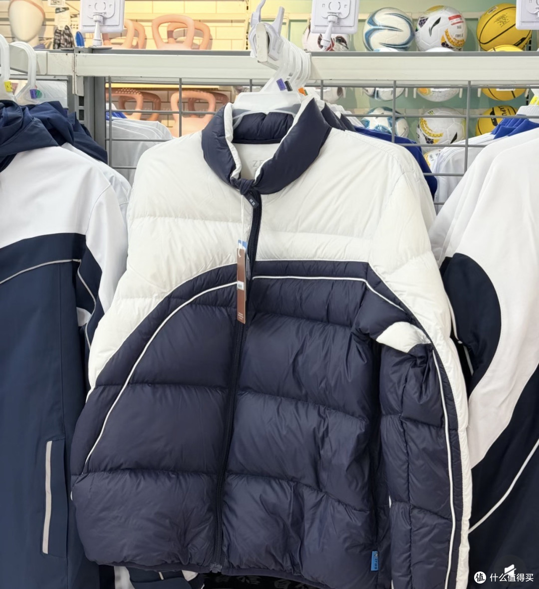 19块9的深圳校服成打工人班儿服，30岁正是穿校服的年纪