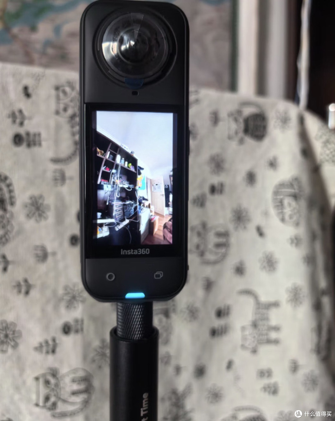 别冲影石Insta360 X5!8K拍20分钟机身57度,过热停录比没电还快