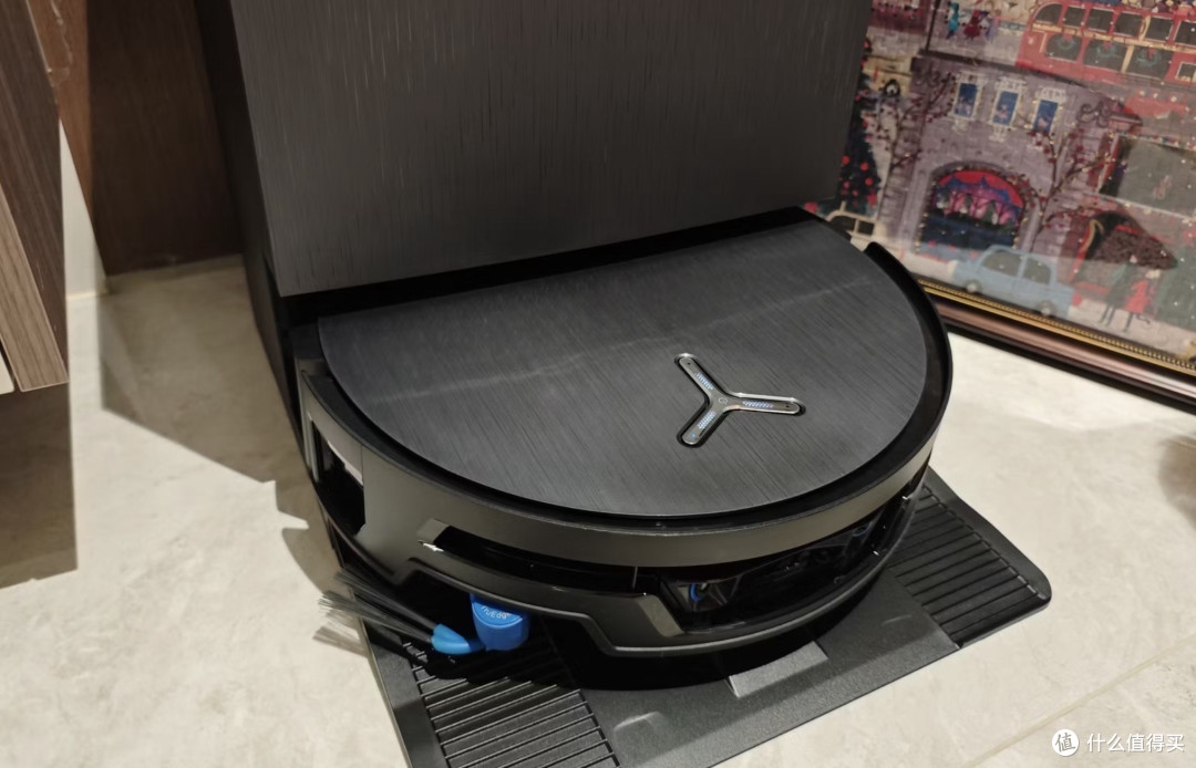 油污克星实至名归！科沃斯X12S PRO滚筒活水扫拖机器人，买不踩坑