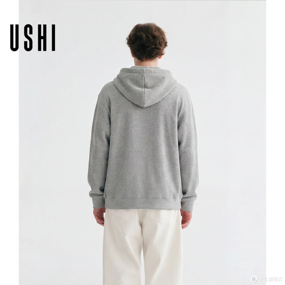 自带叠穿感!USHI 悠时男士假两件连帽长袖,简约耐看