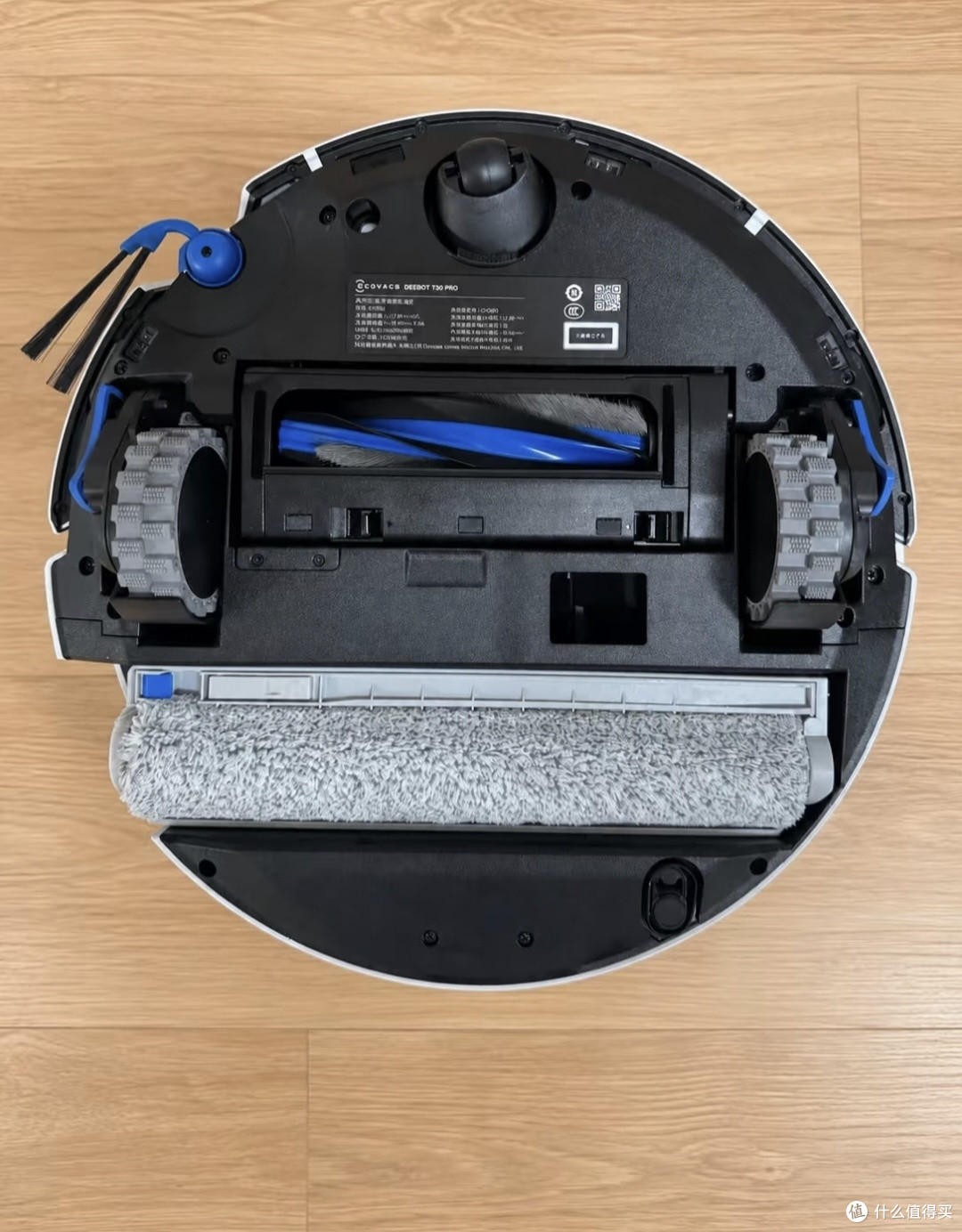 养宠家庭实测|科沃斯T30 Pro,终于不用剪滚刷猫毛了