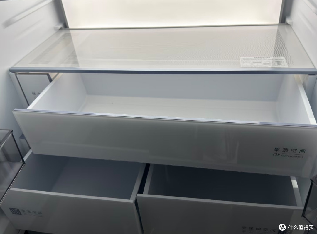 美的熊墩墩Pro620|简约大宅冰箱,把新鲜稳稳留住✨