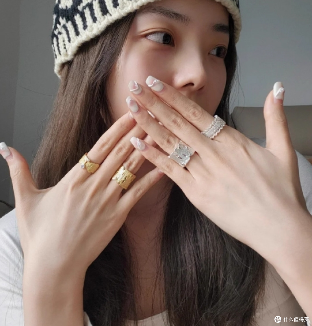 频繁洗手干裂起皮的上班族，护手霜什么牌子好用持久且滋润？
