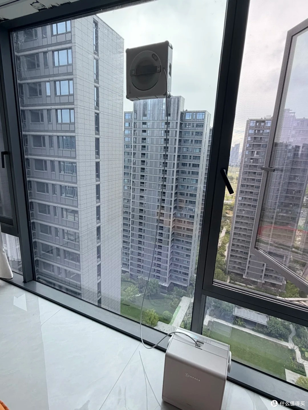 科沃斯 W2S Plus 擦窗机,高层家庭用着到底值不值?