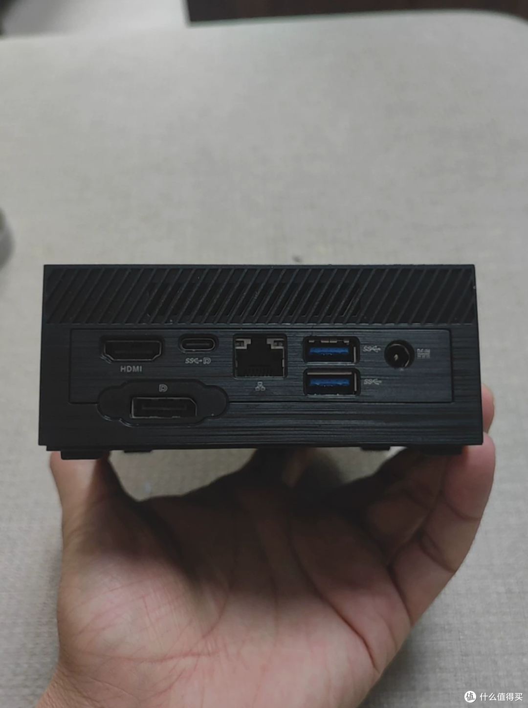 小黄鱼惊现低价华硕PN60小主机!接口多到用不完,卖400元贵吗?