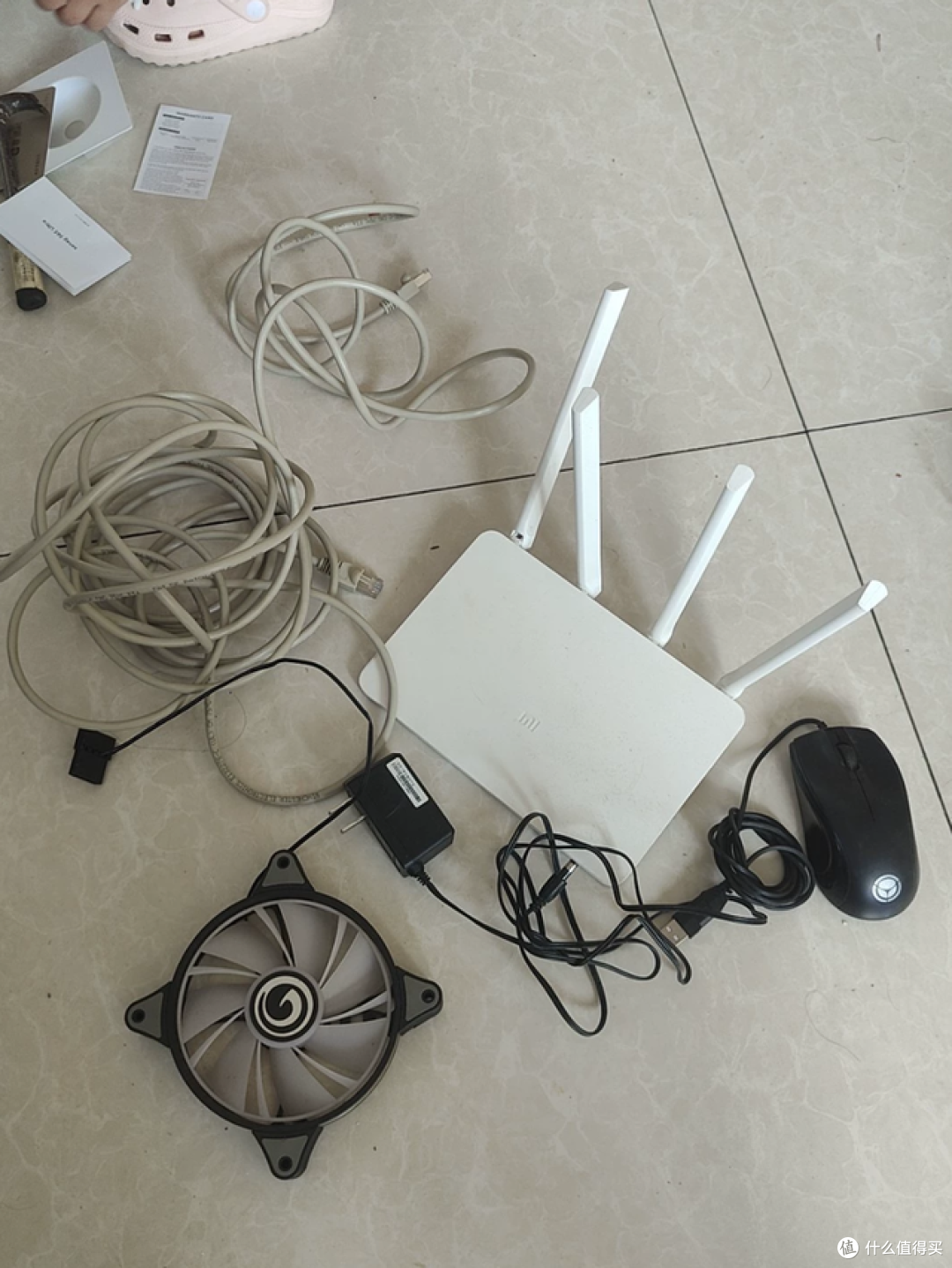 小黄鱼惊现超低价小米路由器!千兆+三样赠品才20元,是坑还是漏