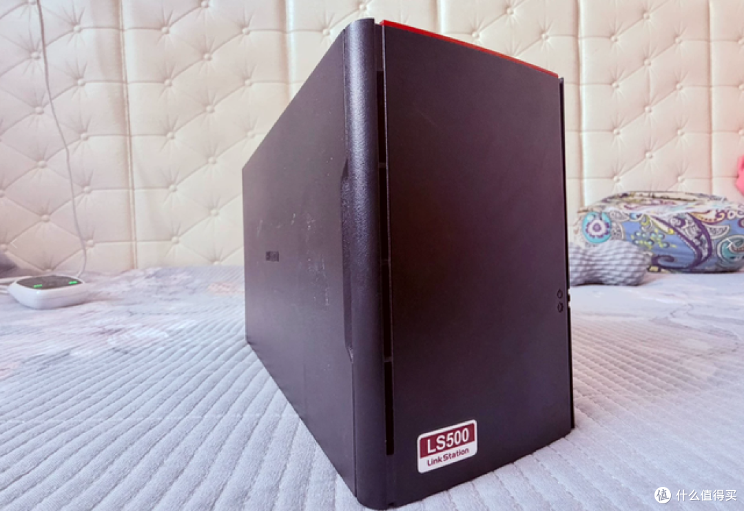 小黄鱼惊现白菜价巴法络NAS!睡眠0.9瓦的机器只要80元值吗?