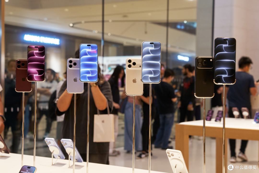 国内畅销榜W42:苹果包揽前四,iPhone 18 Pro Max断层第一