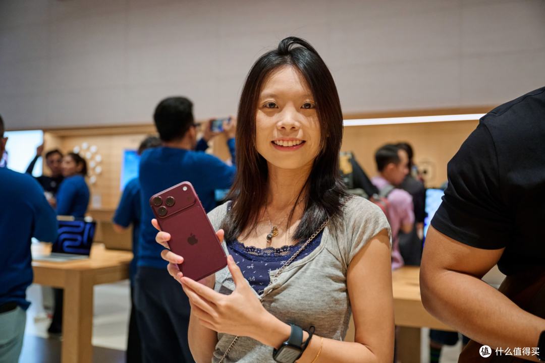 国内畅销榜W42:苹果包揽前四,iPhone 18 Pro Max断层第一
