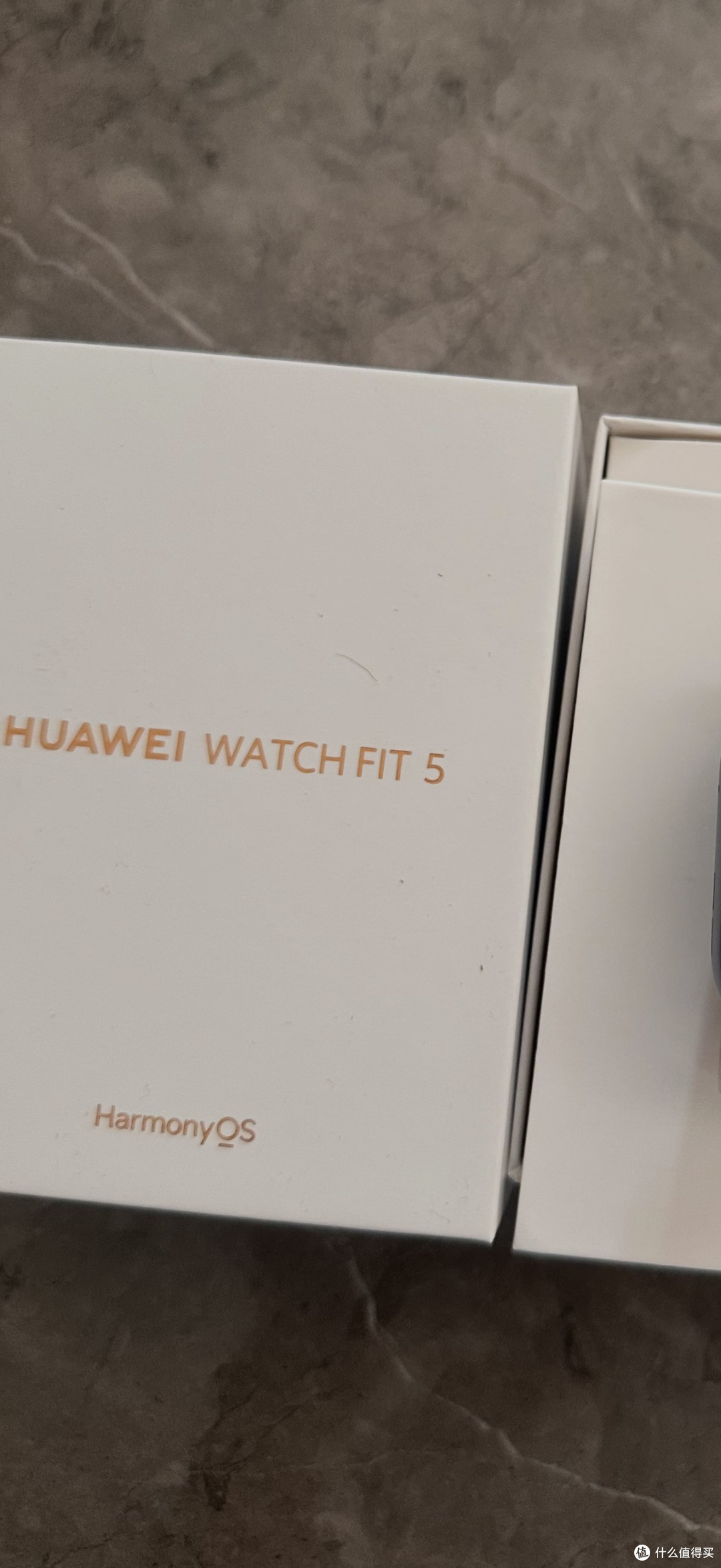 华为手表外观设计与续航表现