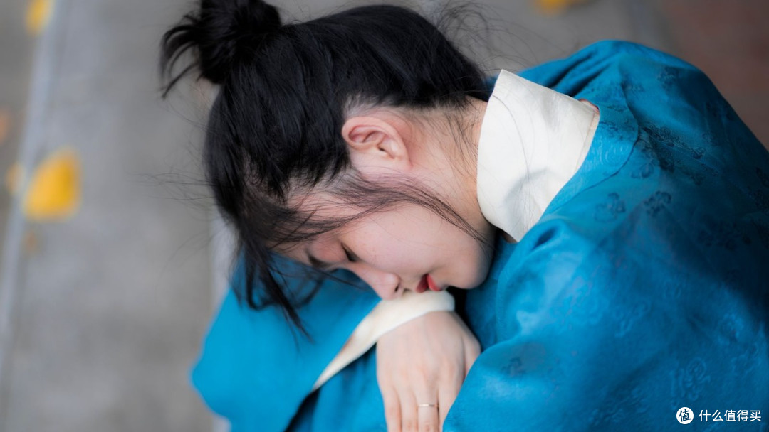 减肥突然不掉秤,不是平台期:身体正在悄悄省电,做对一步继续瘦