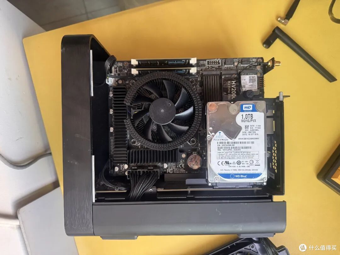 400出头装10代成品ITX小主机,索泰ZBOX-ECM体积小巧装机简单