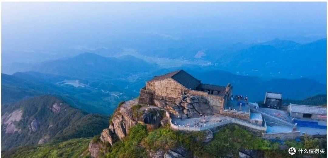 寿比南山的南山找到了：1300米祝融峰，五岳独秀