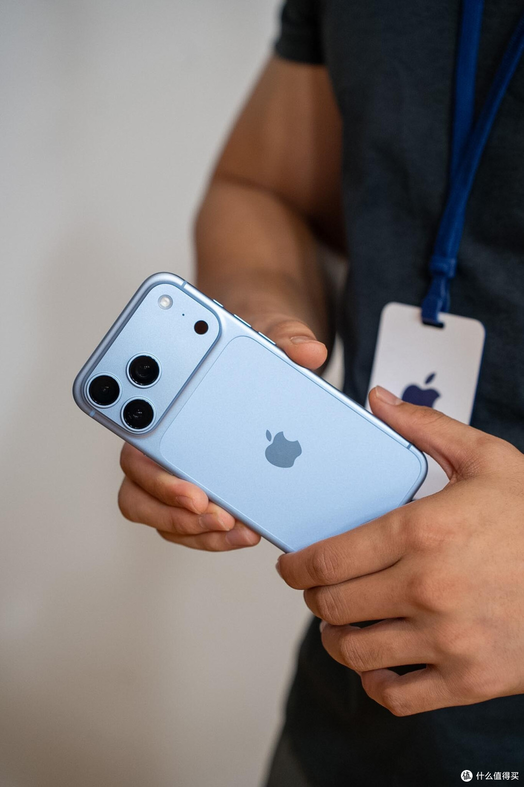 iPhone首发至618价格与保值分析